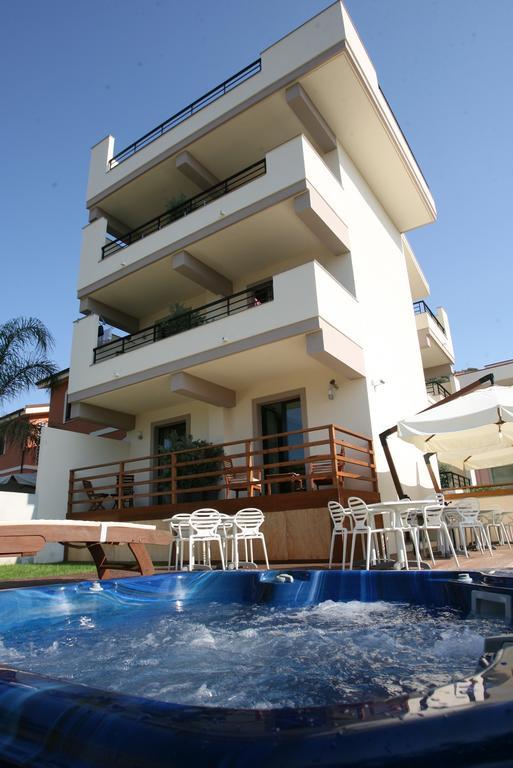 Le Formiche Bed & Breakfast Milazzo Bagian luar foto